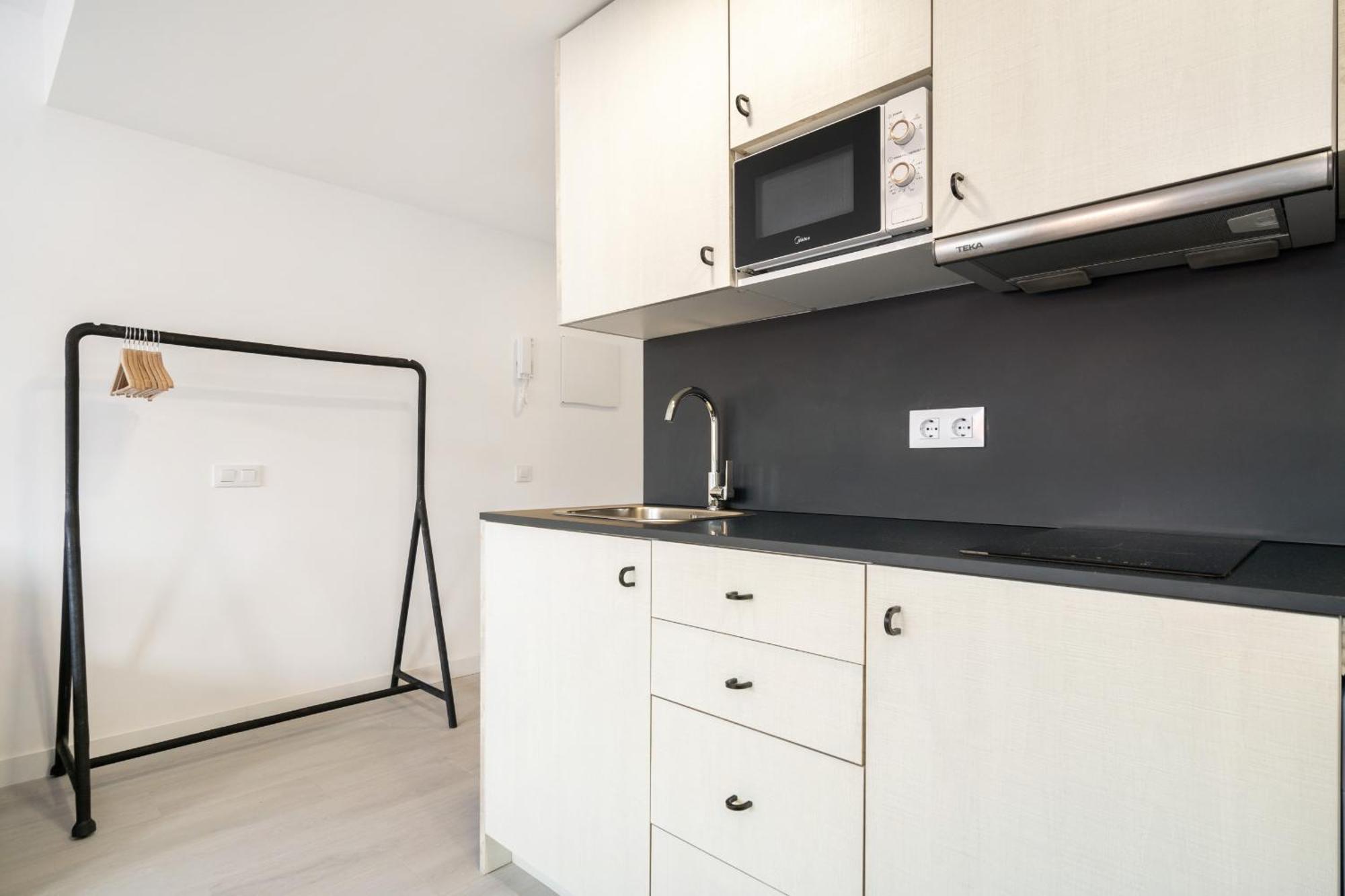 Madriver Apartamentos Reformados Con Parking Gratuito ภายนอก รูปภาพ