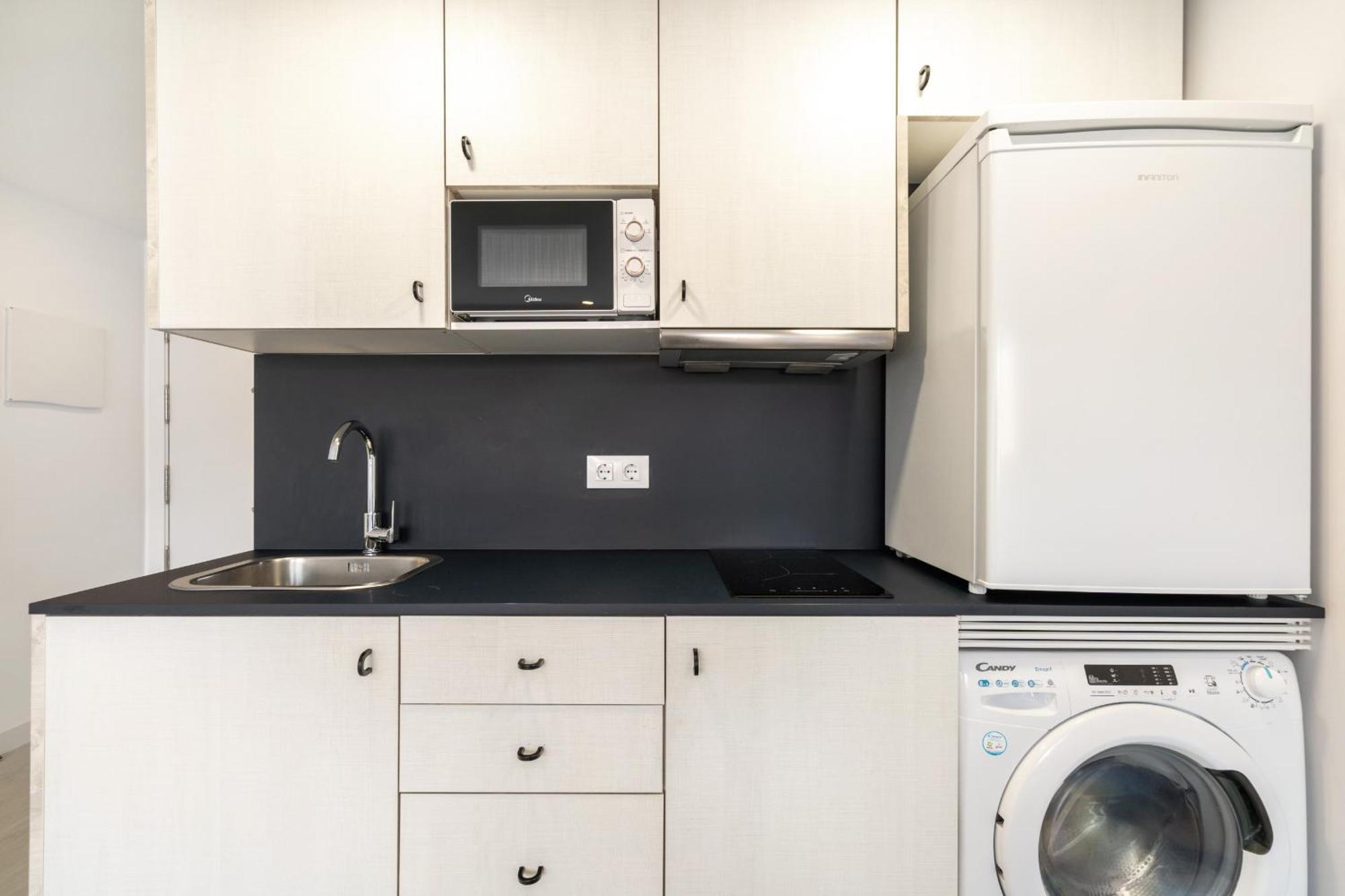 Madriver Apartamentos Reformados Con Parking Gratuito ภายนอก รูปภาพ