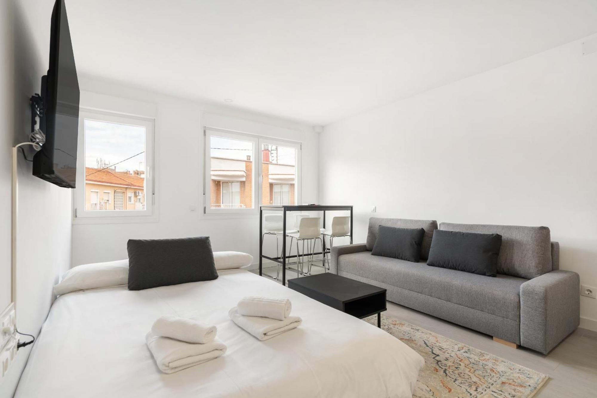 Madriver Apartamentos Reformados Con Parking Gratuito ภายนอก รูปภาพ