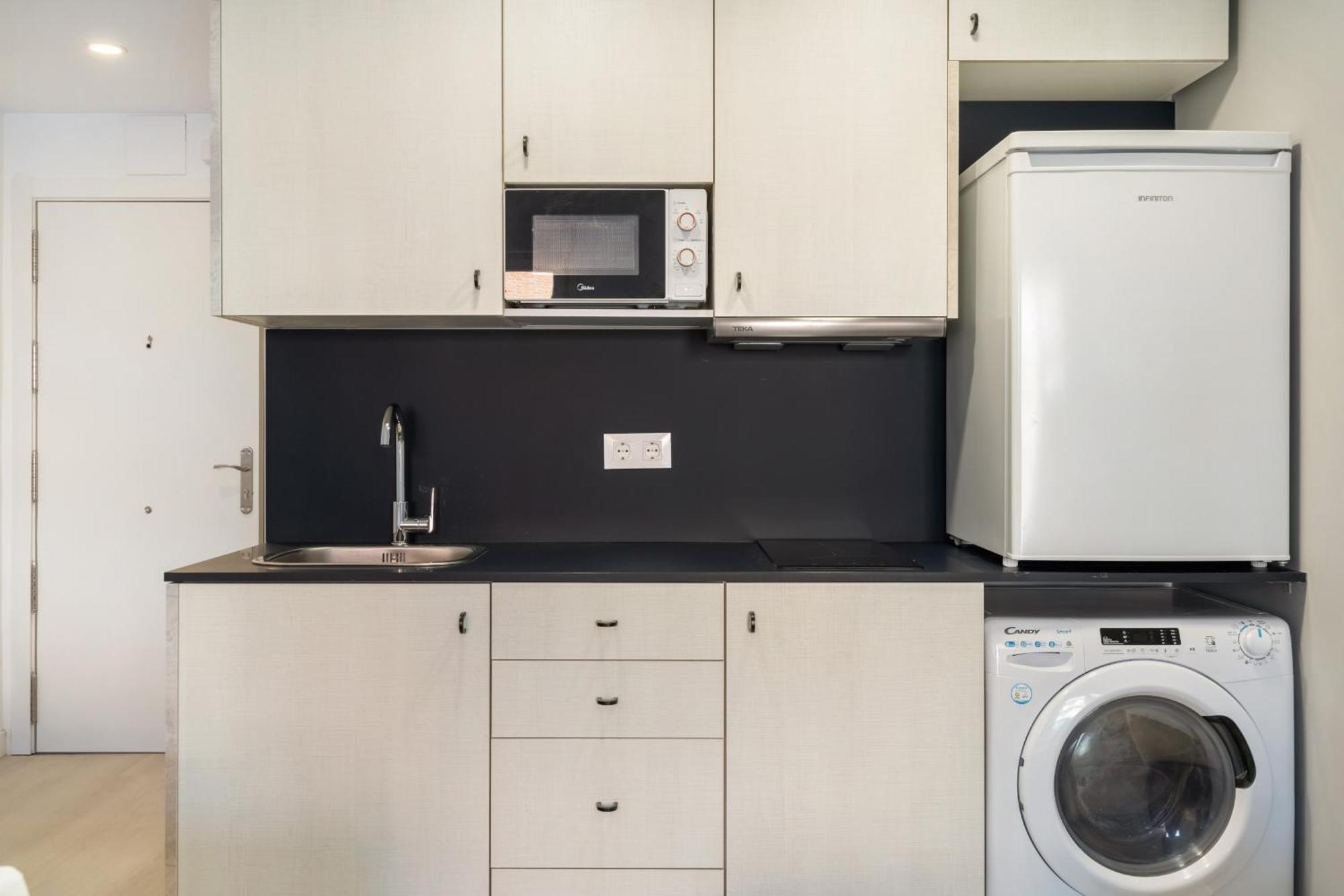 Madriver Apartamentos Reformados Con Parking Gratuito ภายนอก รูปภาพ