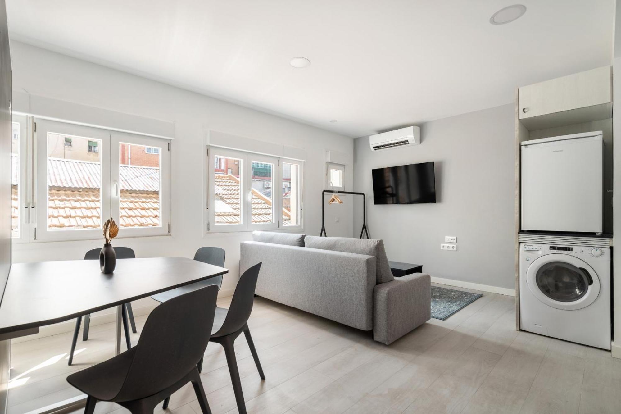 Madriver Apartamentos Reformados Con Parking Gratuito ภายนอก รูปภาพ