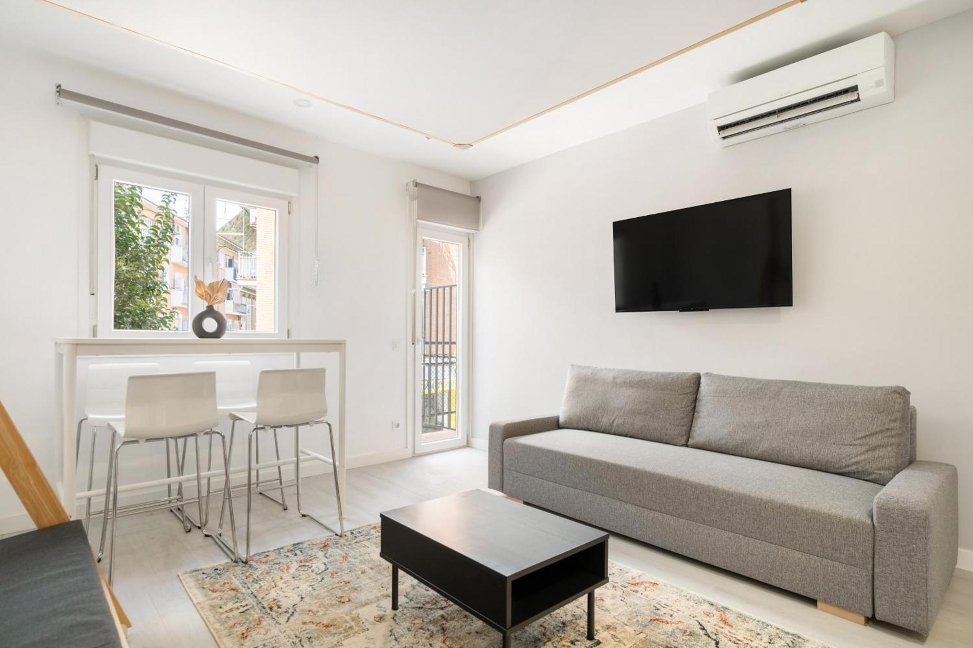 Madriver Apartamentos Reformados Con Parking Gratuito ภายนอก รูปภาพ
